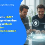 Sekelompok orang dari berbagai generasi duduk di meja bundar sambil berdiskusi, dengan ilustrasi digital tentang keamanan, akses, dan manajemen identitas muncul di atas meja.