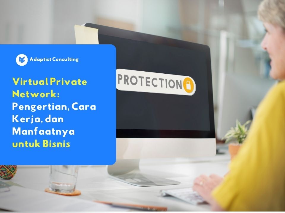 Layar komputer menampilkan simbol keamanan jaringan yang mengilustrasikan fungsi Virtual Private Network adalah untuk melindungi aset digital bisnis perusahaan.