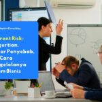 Ilustrasi rapat bisnis dengan tim mengalami tekanan saat membahas inherent risk dan manajemen risiko dalam perusahaan