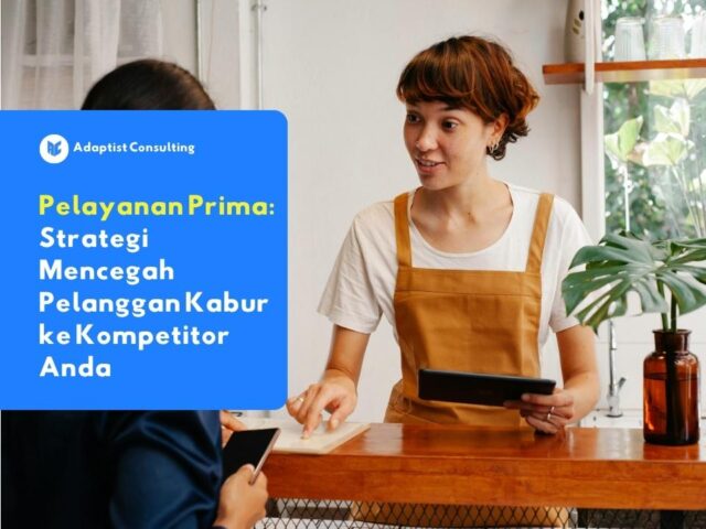 Karyawan yang sedang memberikan pelayanan prima dengan memberikan solusi teknis secara proaktif kepada klien korporat untuk memastikan kepuasan pelanggan B2B.
